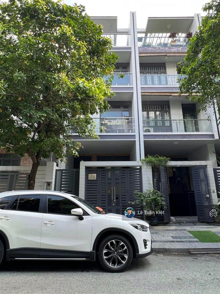 Nhà nguyên căn cho thuê giá tốt 30tr/tháng. dt 5x23. vị trí đẹp thoáng mát tại vạn phúc