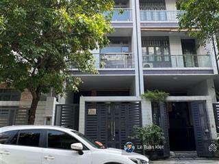 Nhà nguyên căn cho thuê giá tốt 34 tr/tháng. dt 5x21.5m.. vị trí đẹp thoáng mát tại vạn phúc