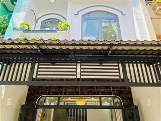 Định cư bán nhà đường lê quốc hưng, p. 13, quận 4. đang cho thuê 21 triệu/th/hẻm 6m ôtô