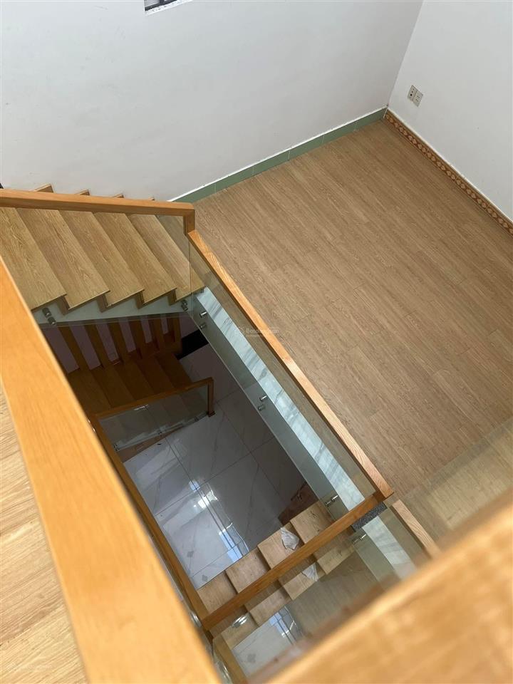 Nhà bán mt đường huỳnh tấn phát 3 tầng, trên tum nhà đẹp dtđ 5x19.5 m x 3 tầng vị trí vip