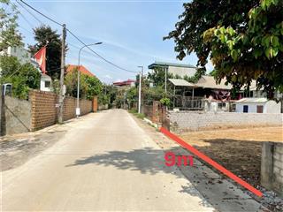 Bán 207m2, mt 9m, 5pút ra đhqg hà nội và cnc hòa lạc , 200m ra siêu thị, chợ, sát ql21, dân cư đông