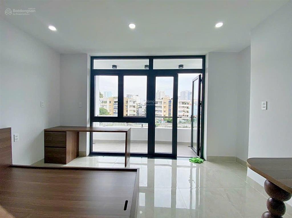 Cho thuê căn hộ mới 100%, full nội thất, ban công, máy giặt riềng, gần toà nhà viettel