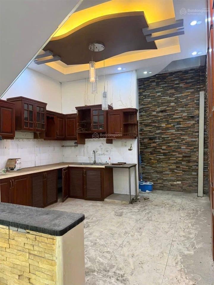 Chỉ 4.85 tỷ  nhà 4 tầng (52m2) hẻm xe hơi  gần hiệp thành city  lâm thị hố ,tch04 q12 ,k