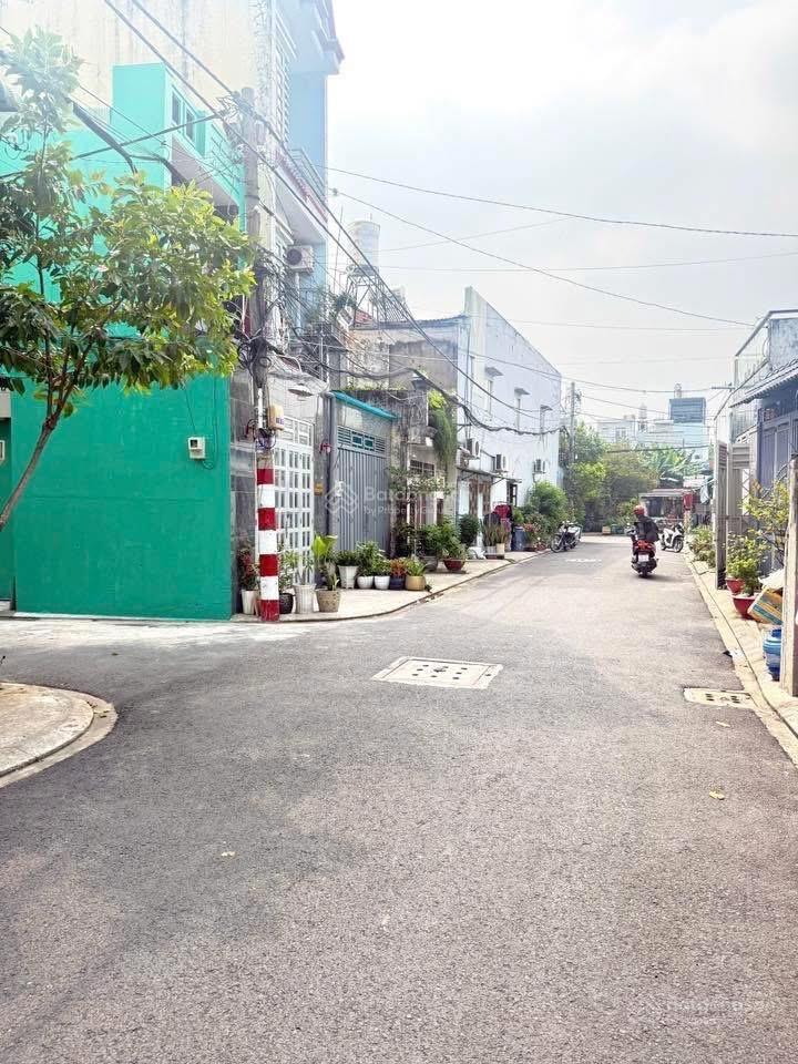 Chỉ 4.85 tỷ  nhà 4 tầng (52m2) hẻm xe hơi  gần hiệp thành city  lâm thị hố ,tch04 q12 ,k