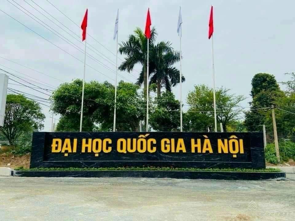 Cắt lỗ gấp mảnh đất trục chính 129m2 lô góc 2 mặt tiền ngay cổng đại học quốc gia hà nội.