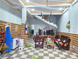 Cần bán nhà 2 tầng mt đường nguyễn gia trí, dt 95m, hướng đông nam. sơn trà đn rẻ đẹp