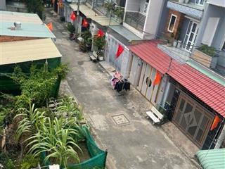 Bán nhà 3 tầng  53m2  4pn gò cát  phú hữu  nhỉnh 4 tỷ