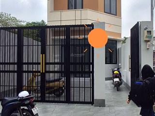 Bán nhà lô góc 2 mặt tiền  3 tầng 105m2  ngang 5,5m  long trường q9 chỉ hơn 7 tỷ.