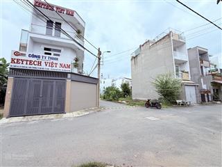 Bán đất lô góc 2 mặt tiền lã xuân oai, 6,85 tỷ, 90m2, view đẹp, quận 9, tp.hcm