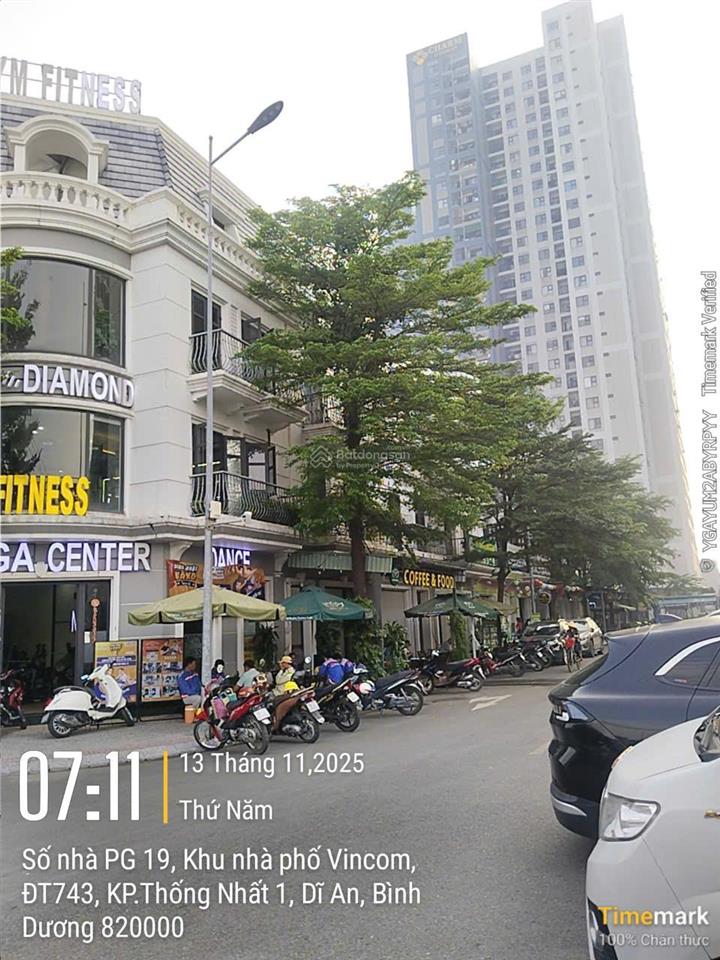 Bán shophouse vincom 550 dĩ an, tp. hcm, mặt tiền sầm uất, 11 tỷxx (tl), vị trí kinh doanh tốt
