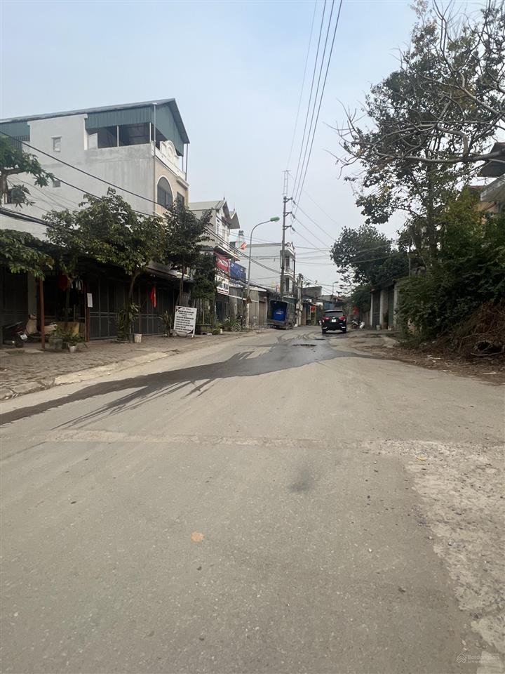 Chính chủ e có lô 50m2 đồng mai phường yên nghĩa em cần tiền muốn bán gấp nên giá rẻ hơn thị trường