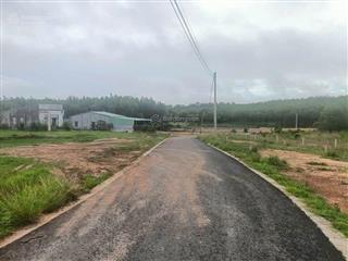 2000m2 cách dt.741 và trung tâm hành chính xã mới 700 mét, bán lẻ 1 sào nhỏ để anh chị xây xưởng