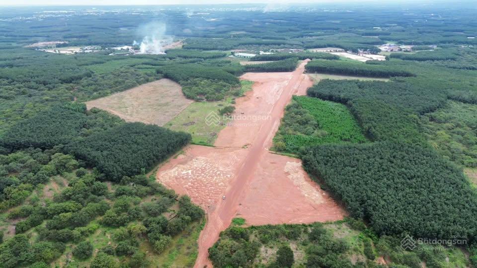 Nền diện tích lớn nhất xuyên tâm 318m2, cách kcn tân tiến 500met. bank hỗ trợ 60%