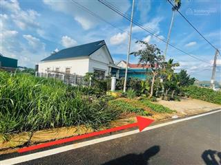 Mảnh 5 x 40 kế bên phòng khám imec đồng xoài, nhựa 19m  530tr