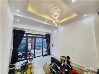 Giáp tân bình, gần st emart 2, hxh 5m, nhà 3 pn