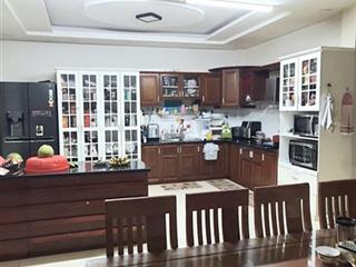 Biệt thự giáp q6, 4 tầng, 250m2, ngang 7.6m. chỉ 19 tỏi xíu