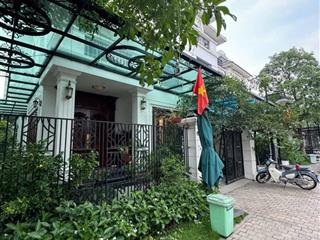 Bán biệt thự cao cấp  vị trí đẹp hiện tại do gia đình chủ không có nhu cầu sử dụng nên cần