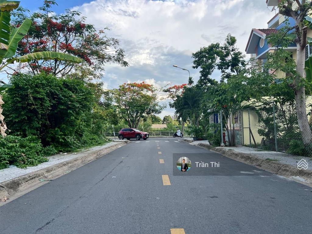 Giá tốt! bán gấp khuôn đất gần sông, đường nội bộ bát nàn, q2, dt 8x20m, chỉ 140 triệu/m2