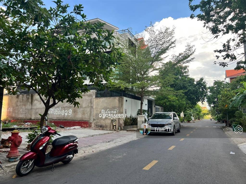 Giá tốt! bán gấp khuôn đất gần sông, đường nội bộ bát nàn, q2, dt 8x20m, chỉ 140 triệu/m2