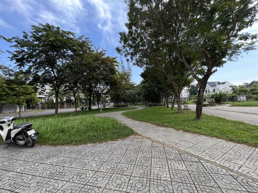 Chỉ 190 triệu/m2! khuôn đất 4x20m  mt đường số 31, ngay công viên cao đức lân, an phú an khánh, q2