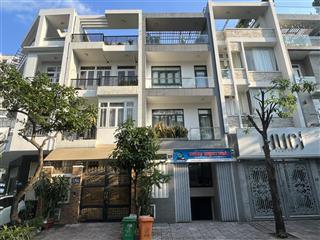 Bán nhà mới dt 4,5x16m 4 tầng  thang máy  gần công viên cao đức lân, apak, q2, giá chỉ 18 tỷ