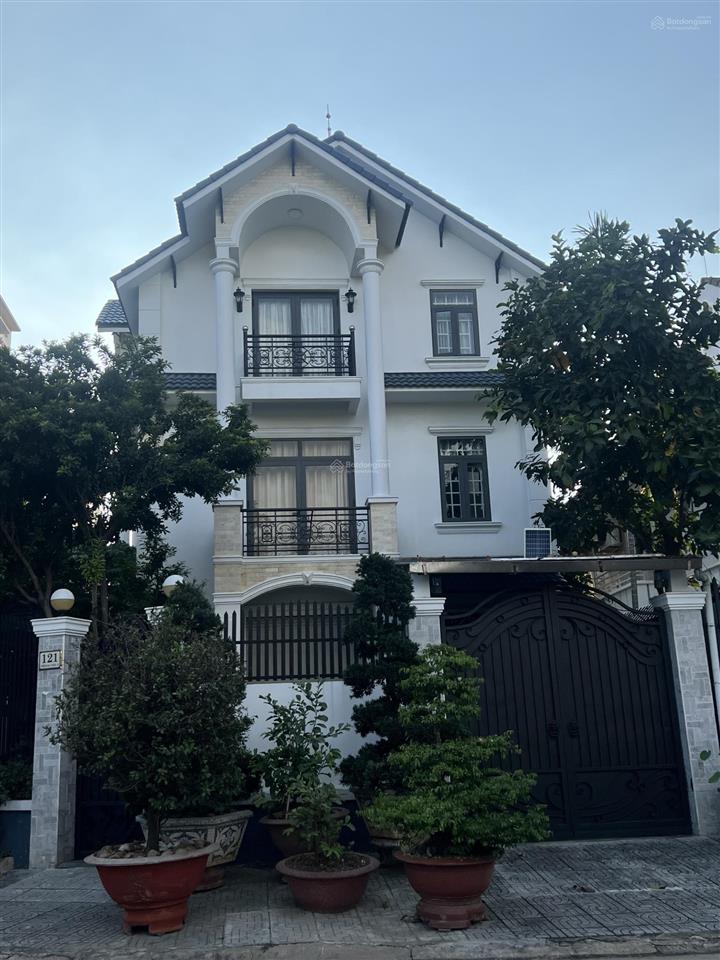 Bán biệt thự 3 tầng  8x18m  cách sông vài bước chân ngay mai chí thọ, an phú, q2, giá 34 tỷ