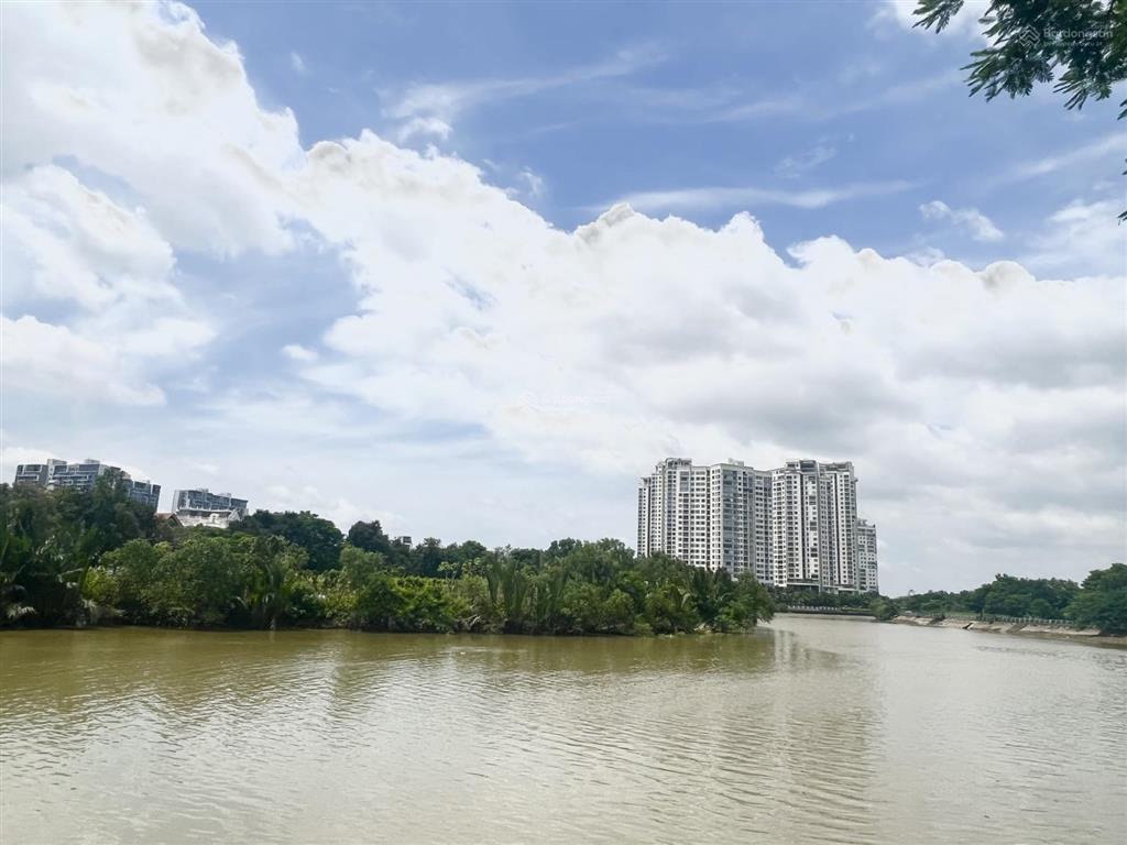 Bán biệt thự 3 tầng  8x18m  cách sông vài bước chân ngay mai chí thọ, an phú, q2, giá 34 tỷ