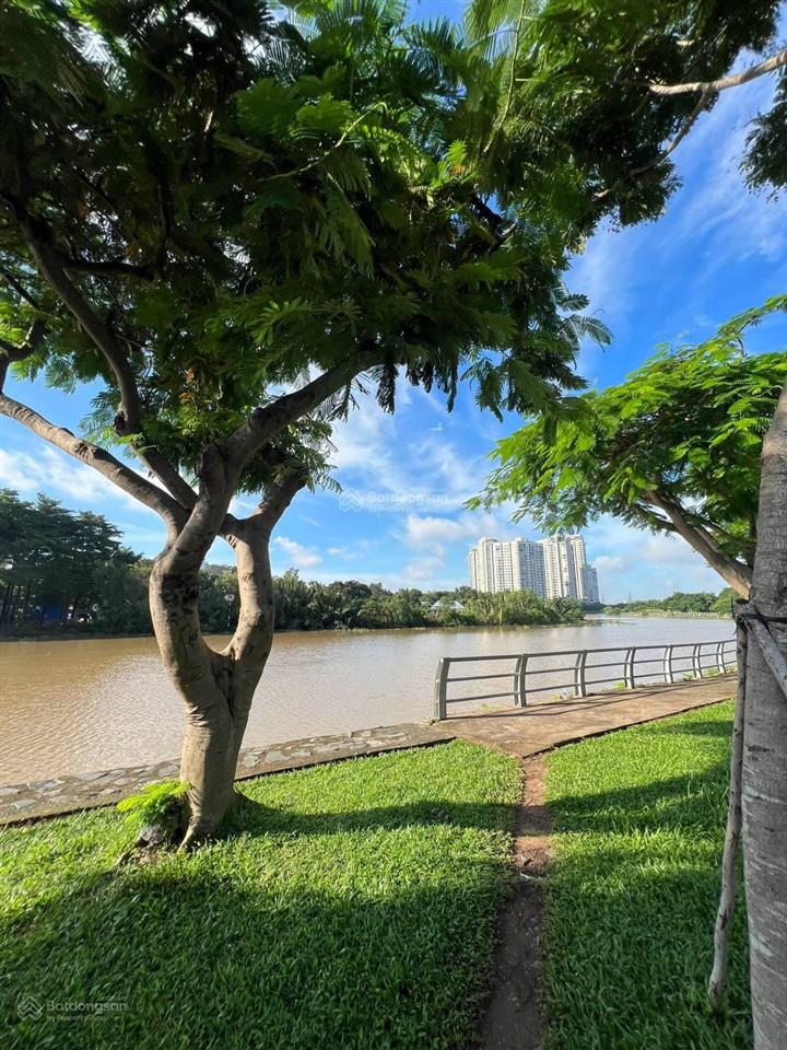 Bán biệt thự 3 tầng  8x18m  cách sông vài bước chân ngay mai chí thọ, an phú, q2, giá 34 tỷ