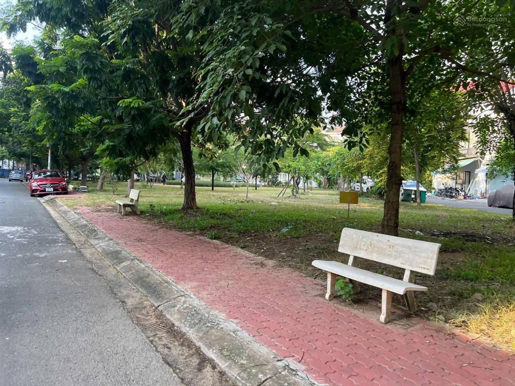 Độc quyền! bán lô đất 8x20m  đối diện công viên, ngay đỗ pháp thuận, apak, q2, giá 235 triệu/m2