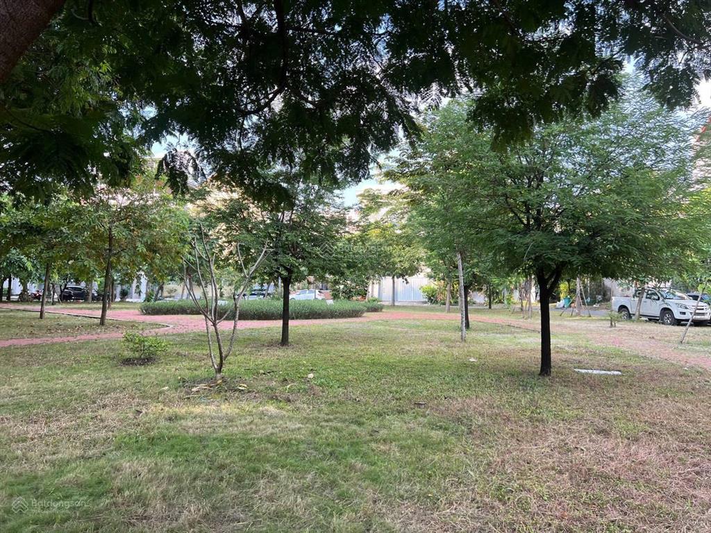 Độc quyền! bán lô đất 8x20m  đối diện công viên, ngay đỗ pháp thuận, apak, q2, giá 235 triệu/m2