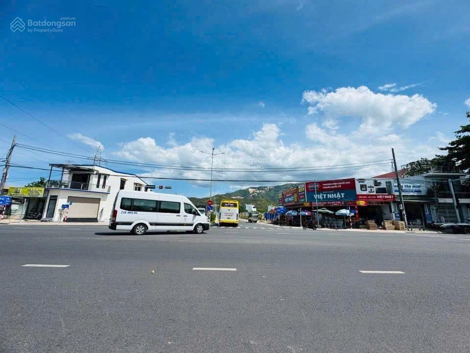Đất mặt tiền đường d30 vĩnh hiệp rộng 30m phường tây nha trang, ví trí đắt địa, giá cực tốt