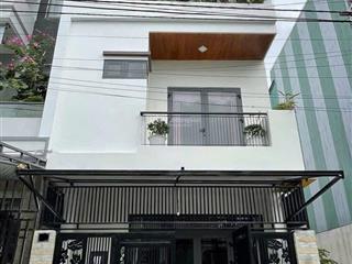 Mình cần bán nhà 3 tầng mặt tiền bàu năng 10. hiện đang cho thuê 12triệu / tháng