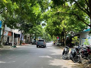 Bán nhà liền kề dọc bún 1 kđt văn khê, 50m²,ô tô tránh,2 mặt tiền, vỉa hè rộng, giá 15.7 tỷ