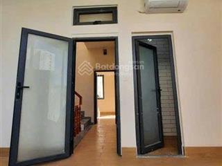 Bán nhà chdv 3 tầng 5pn thu nhập 20tr/tháng hẻm oto đỗ xuân hợp gần chợ 339, sổ riêng