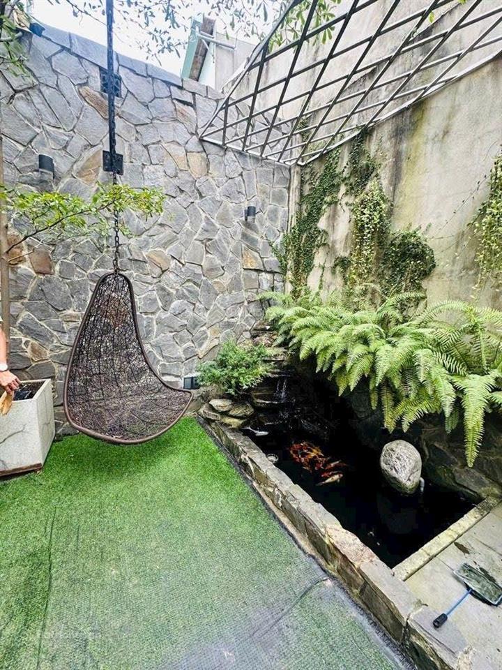 Hàng hiếm man thiện lê văn việt quận9 nhà 3 tầng hiện đại, 94m2 oto cập cửa, sổ hoàn công 6.5 tỷ