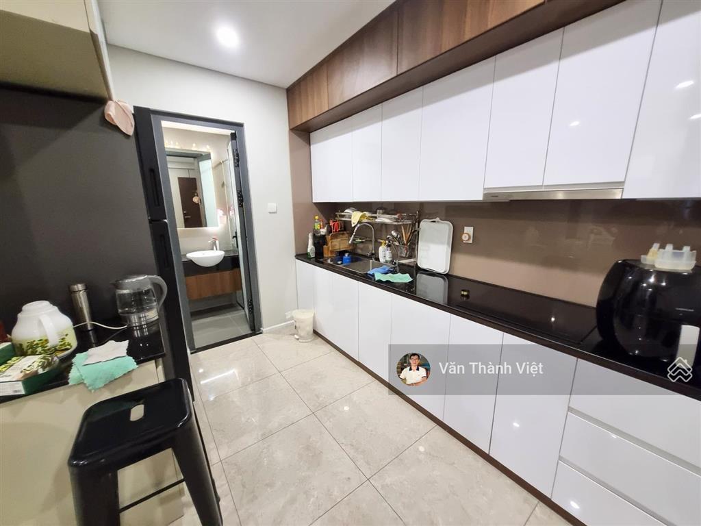 Chính chủ bán căn hộ vĩnh hội, quận 4  dt 70 m2/ 2pn + 2wc, ntcb,  0985 254 ***