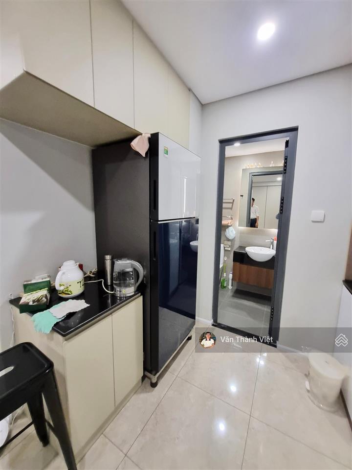 Chính chủ bán căn hộ vĩnh hội, quận 4  dt 70 m2/ 2pn + 2wc, ntcb,  0985 254 ***