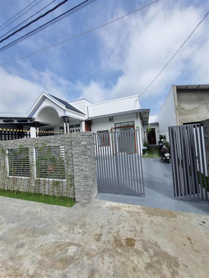 Chỉ 1,15 tỷ có ngay nhà mới 7 x 25m ngay chợ tân tây  gò công đông  tiền giang , sổ hồng mới