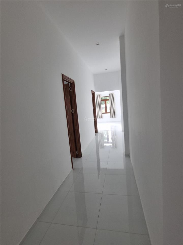 Chỉ 1,15 tỷ có ngay nhà mới 7 x 25m ngay chợ tân tây  gò công đông  tiền giang , sổ hồng mới