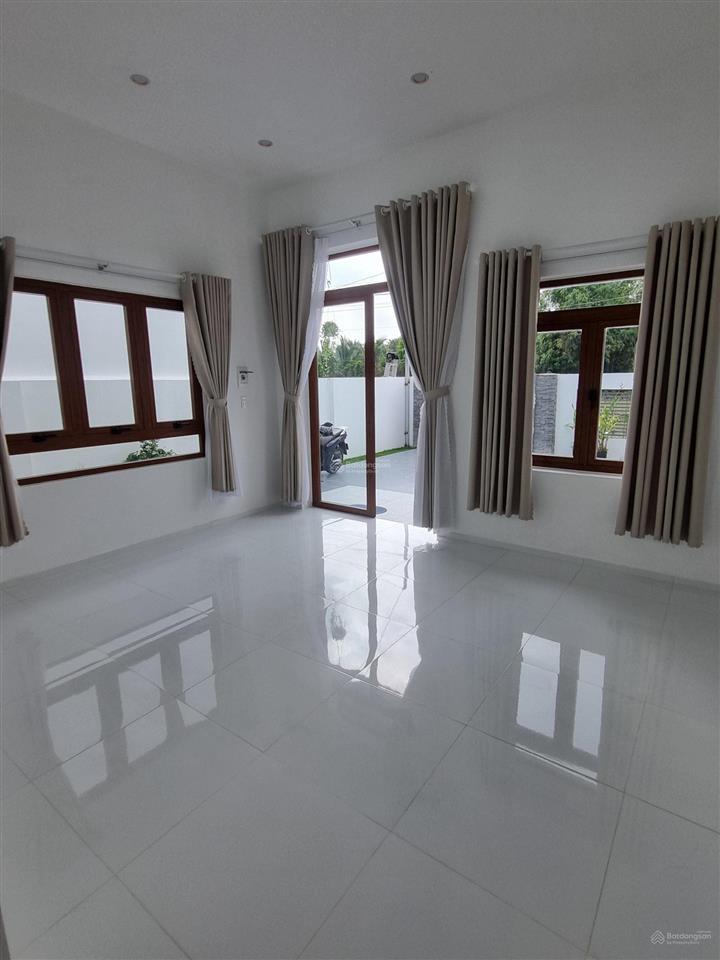 Chỉ 1,15 tỷ có ngay nhà mới 7 x 25m ngay chợ tân tây  gò công đông  tiền giang , sổ hồng mới