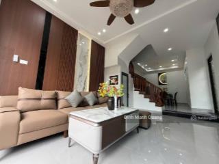 Cần bán gấp trong tuần  giá nào cũng bán  xuân la  55m2  mặt tiền 6m  9.3 tỷ