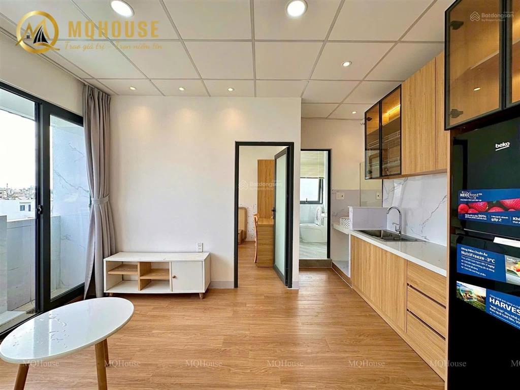 Cho thuê căn hộ 2pn ban công ngay hoà bình, luỹ bán bích, gần đầm sen  0703 992 ***