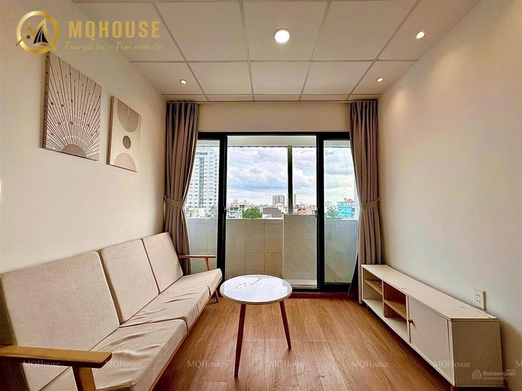 Cho thuê căn hộ 2pn ban công ngay hoà bình, luỹ bán bích, gần đầm sen  0703 992 ***