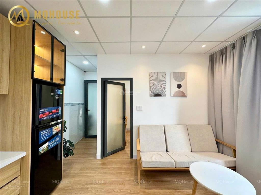 Cho thuê căn hộ 2pn ban công ngay hoà bình, luỹ bán bích, gần đầm sen  0703 992 ***