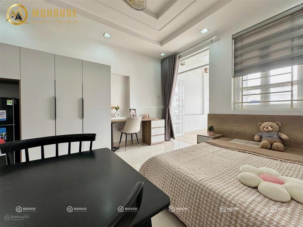 Cho thuê căn hộ ban công lớn  tách bếp  giặt riêng  ngay khu tân sơn nhì, tân phú  0703 992 ***