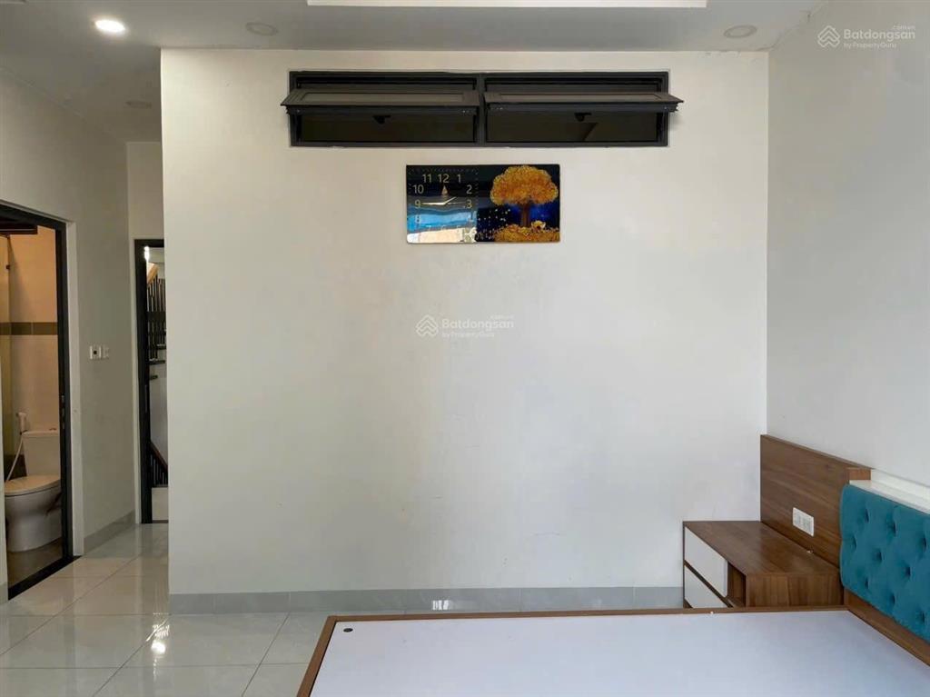 Nhà 3 tầng hẻm oto củ chi gần bãi tắm biển hòn chồng 700m giá rẻ