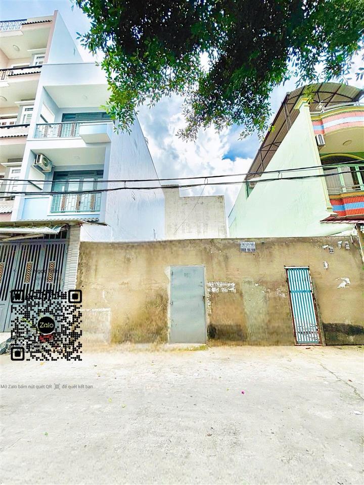 Hẻm 8m 1/ bình trị đông, giáp tân phú, q11, dt lớn 4,2x17,2 (nở hậu 7.5), khu cao tầng, dân trí