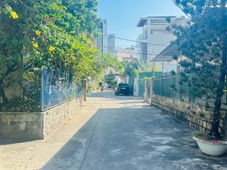 Lô đất cách biển 30m đường dương hiến quyền( cũ)  vĩnh hoà nha trang