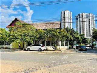Bán biệt thự căn góc( ngang 24m) kđt vĩnh hoà sát bến du thuyền nha trang
