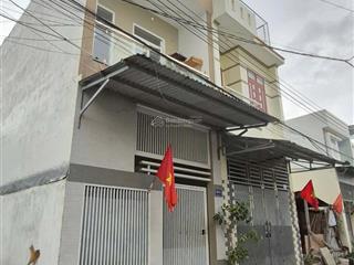 Nhà 2 tầng hòn sện 3,9tỷ vĩnh hoà nha trang